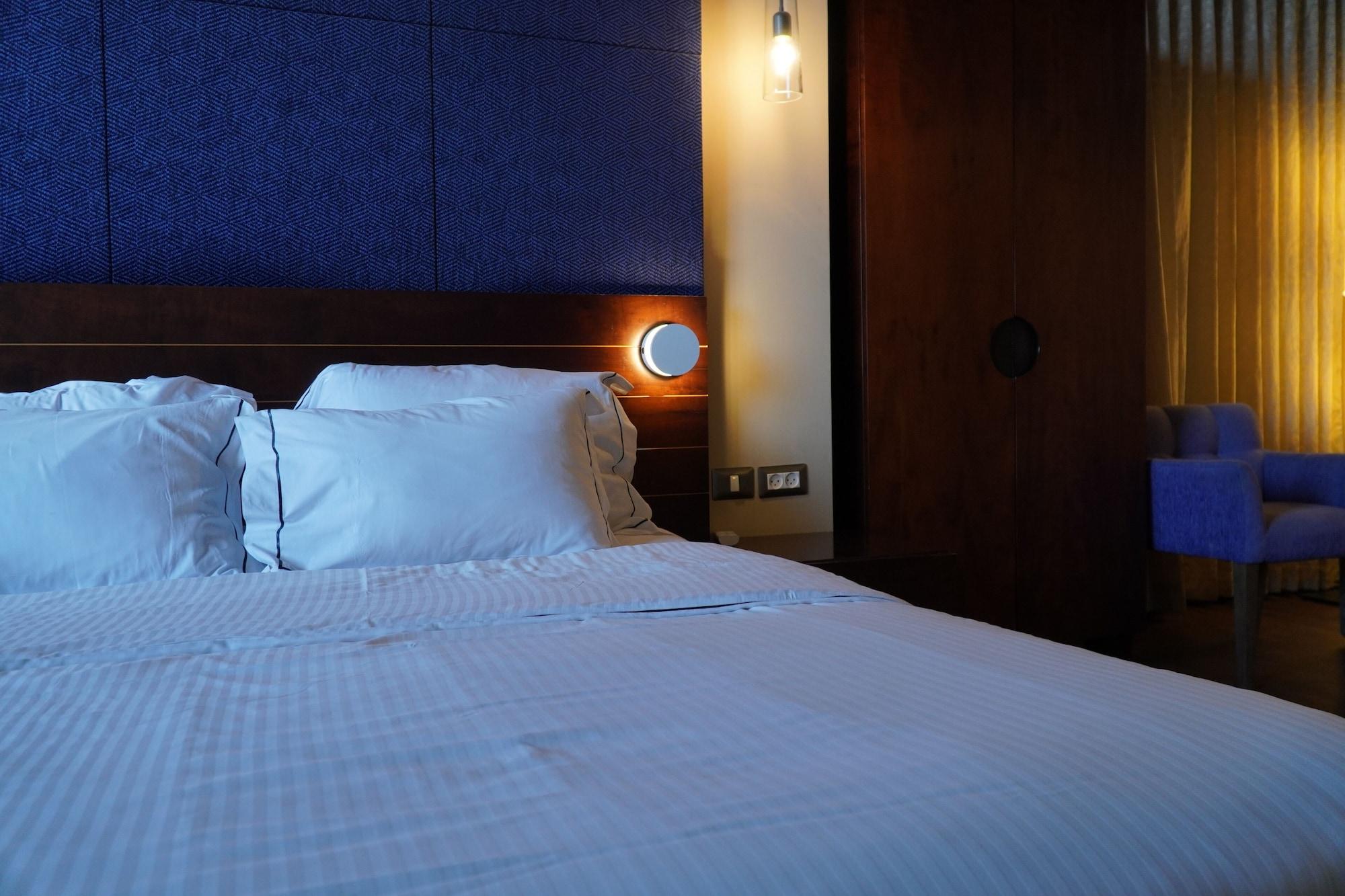 Play Seaport Suite Hotel Tlv Tel Aviv Buitenkant foto