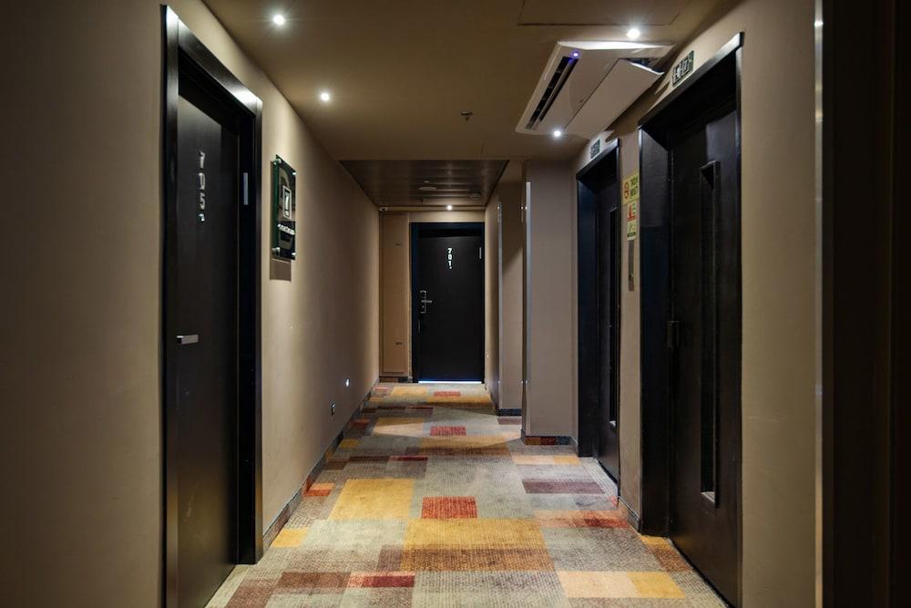 Play Seaport Suite Hotel Tlv Tel Aviv Buitenkant foto